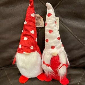 New Valentine’s gnome set